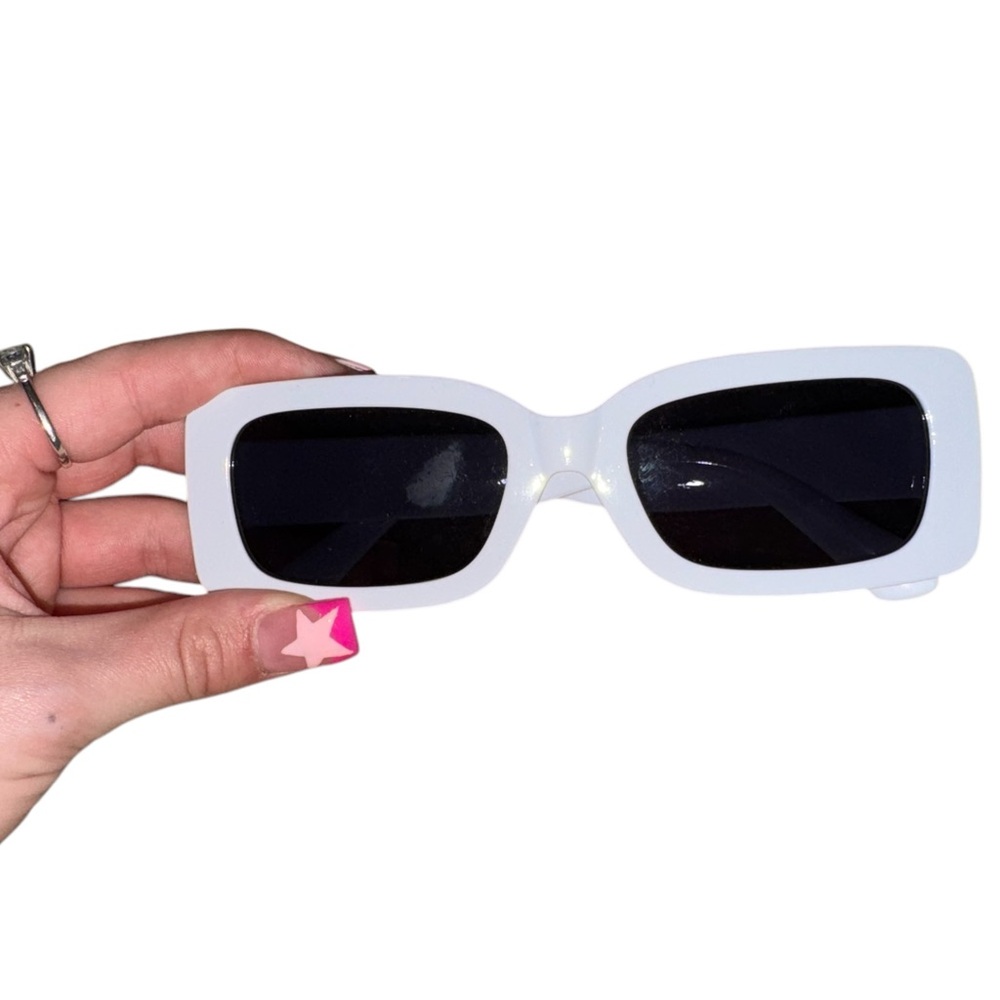White Rectangular Sunglasses - Picture 4 of 4